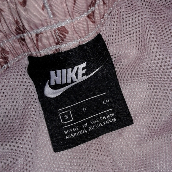 Nike Sportswear REPEAT logo lined shorts mens sz S champagne/black - Picture 3 of 10